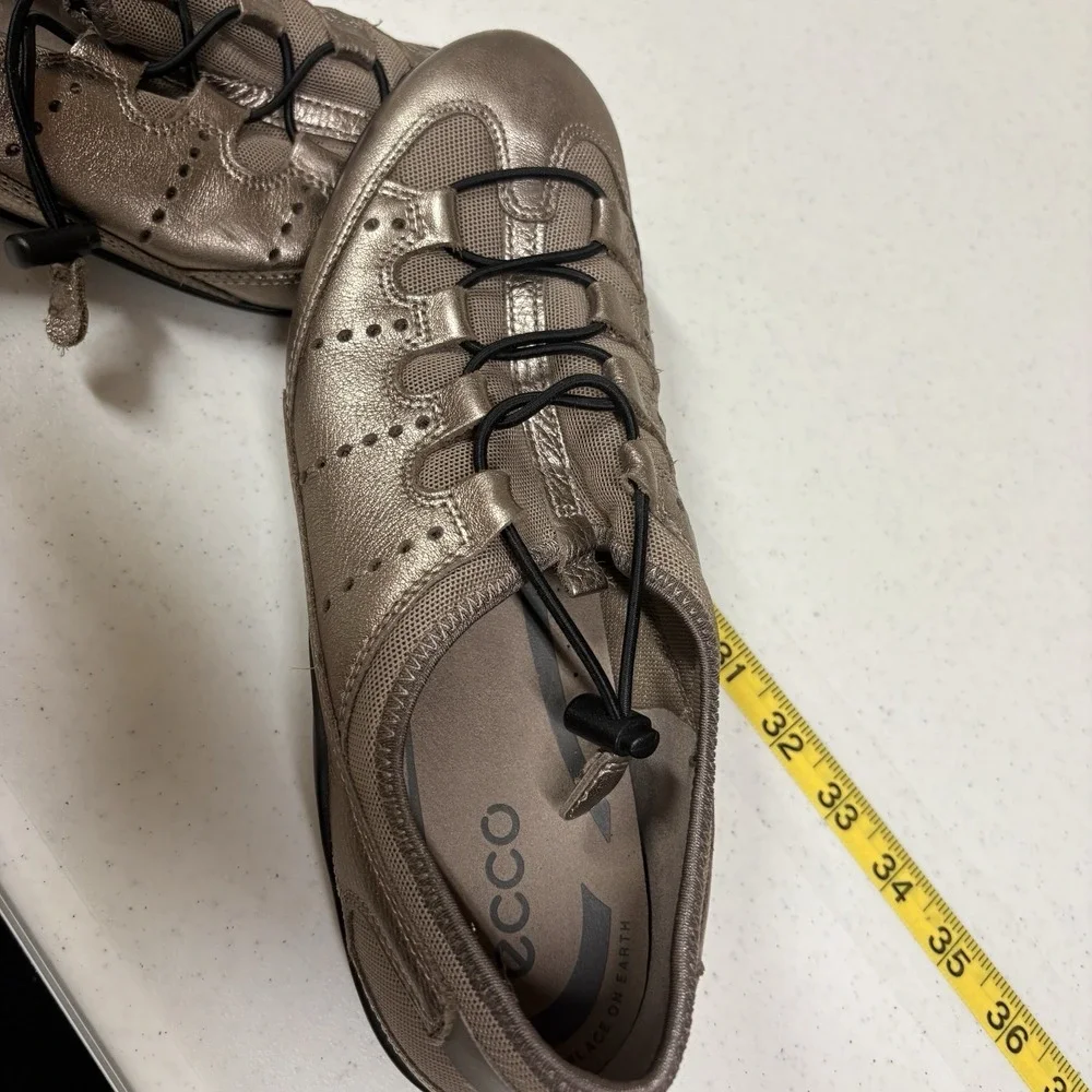 ECCO Vibration II  Women's Bronze Comfort Sneakers Leather Slip-On Size 9  (40) - Picture 14 of 15